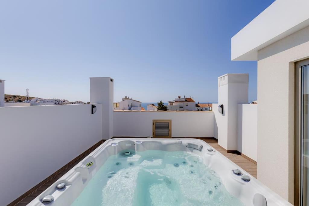 Village And Sea Apartment