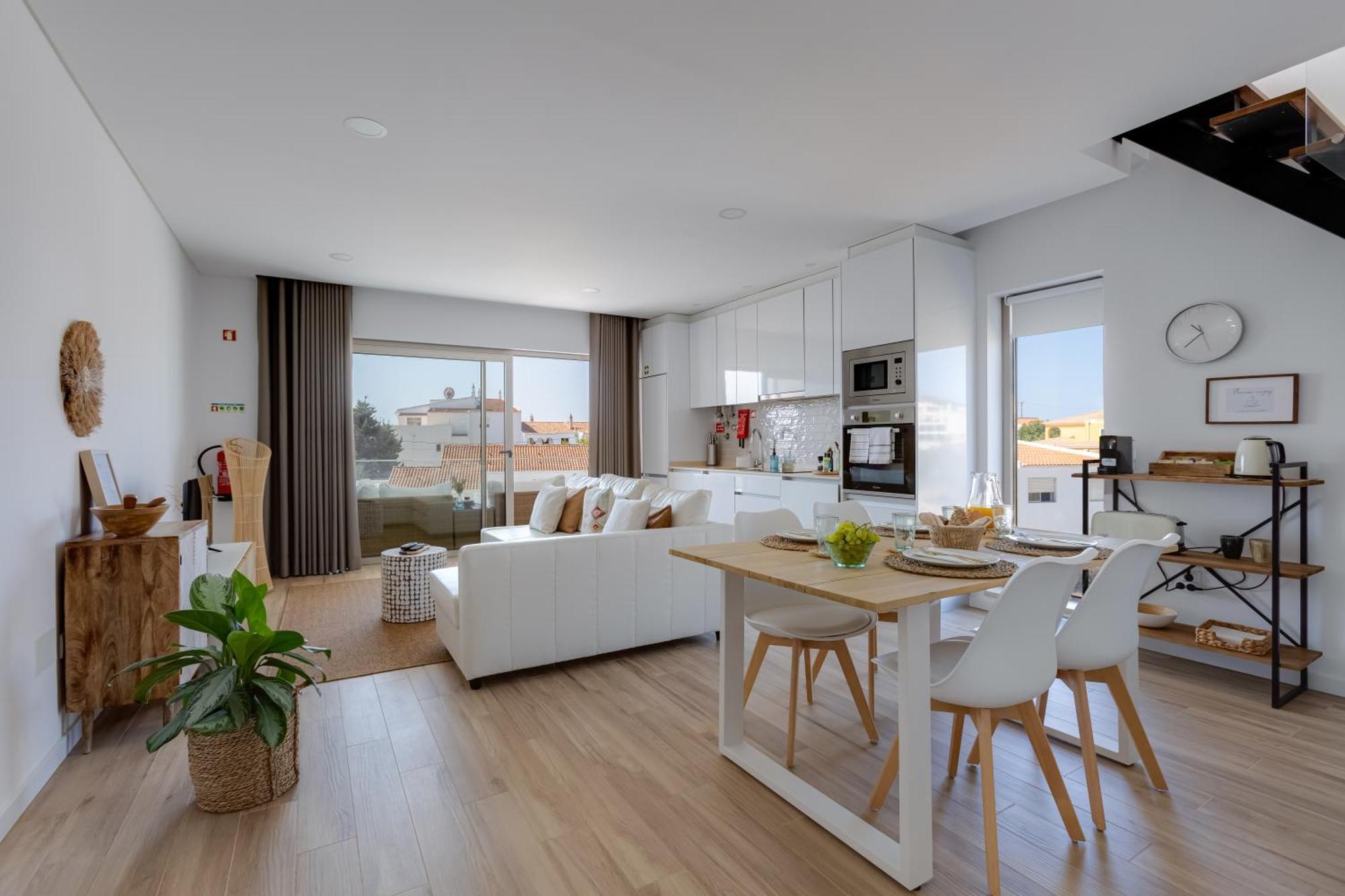 Village And Sea Apartment Burgau